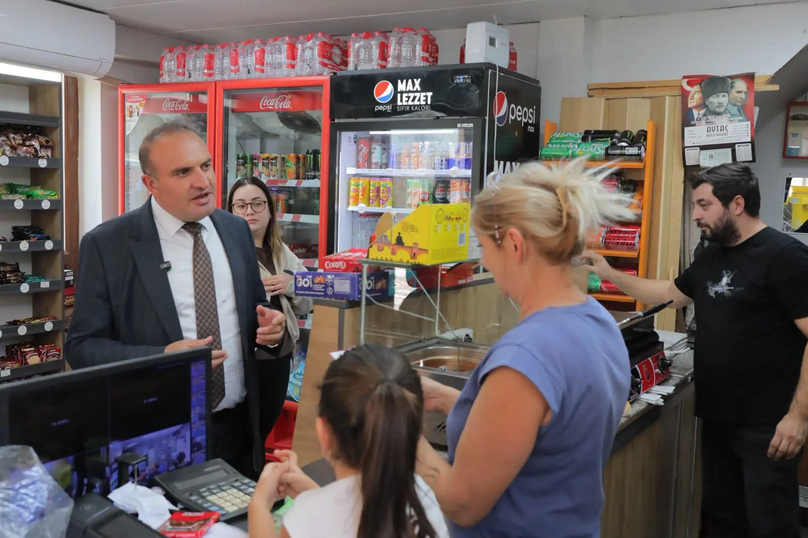 EDİRNE İTFAİYESİNDEN İTFAİYE HAFTASI’NDA ESNAFA YANGIN GÜVENLİĞİ BİLGİLENDİRMESİ galeri görseli